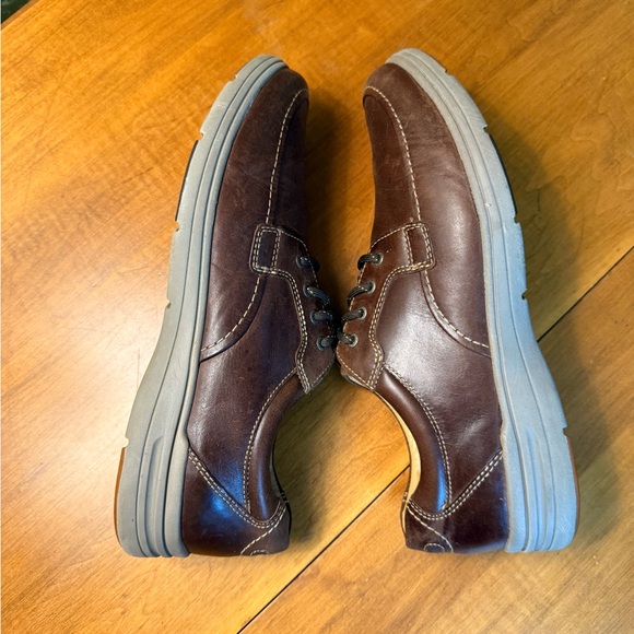 Johnston & Murphy Brown Leather Oxfords - Picture 8 of 15